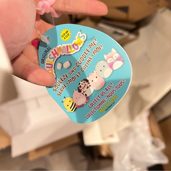 Clip Squishmallow Davina Octopus - Picture 7 of 7